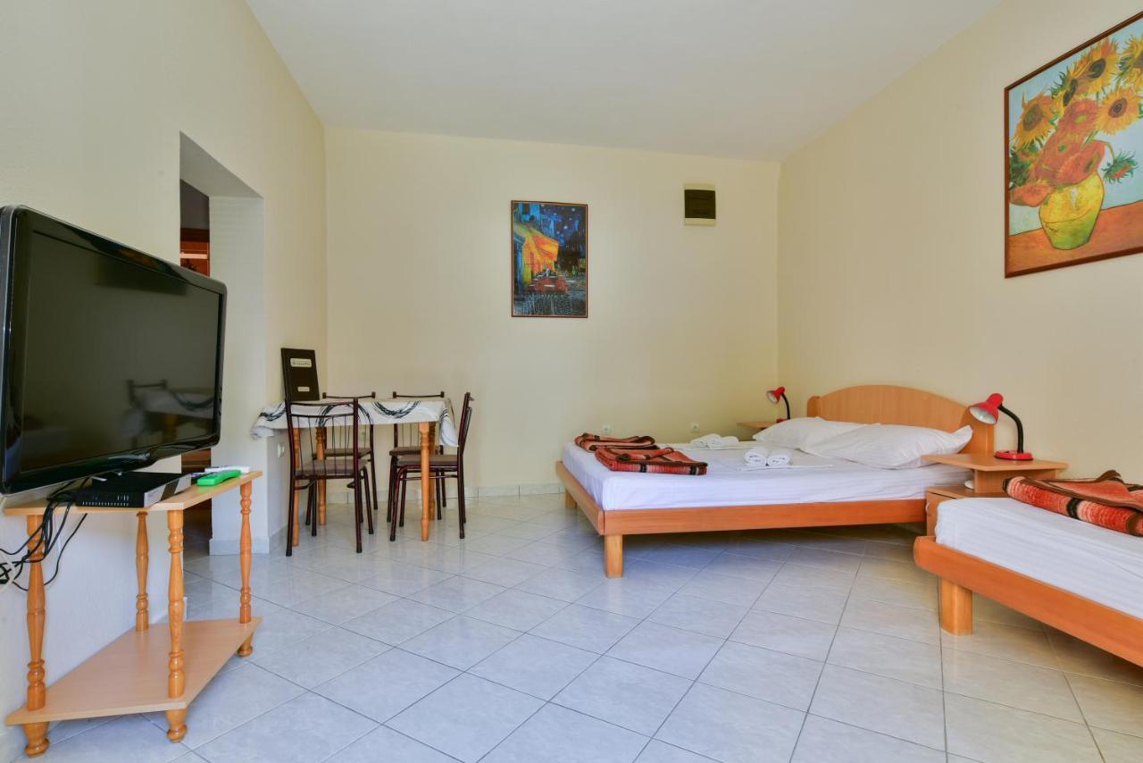 Petrovac Apartments Srzentic מראה חיצוני תמונה
