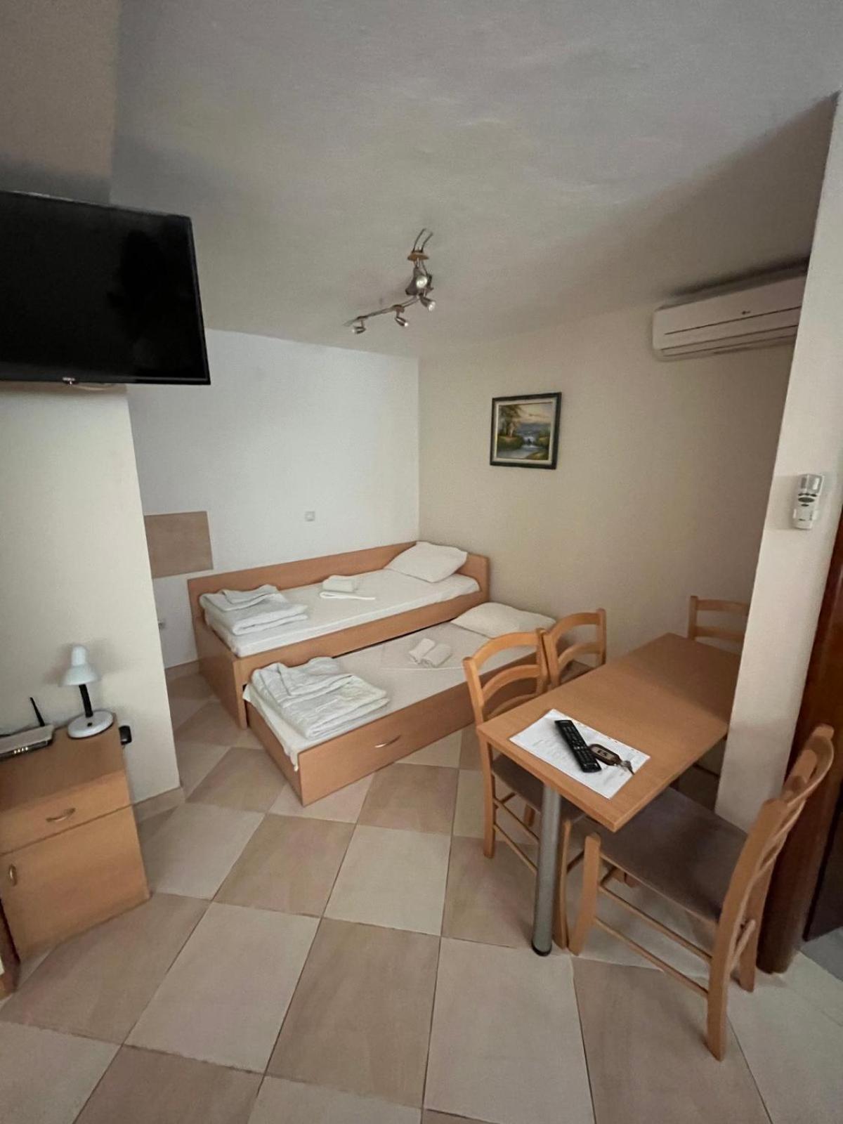Petrovac Apartments Srzentic מראה חיצוני תמונה
