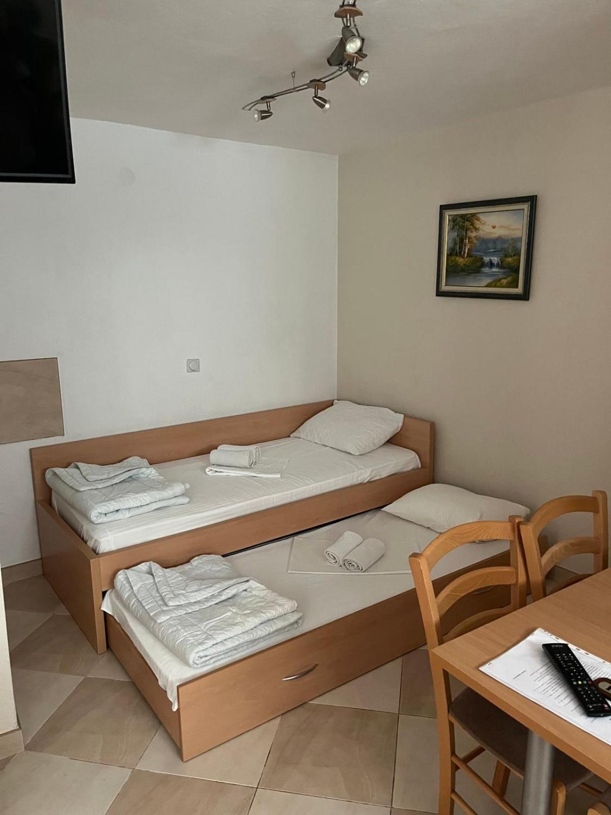 Petrovac Apartments Srzentic מראה חיצוני תמונה