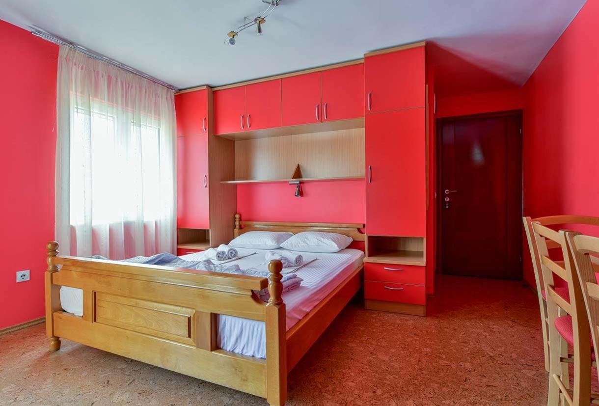 Petrovac Apartments Srzentic מראה חיצוני תמונה