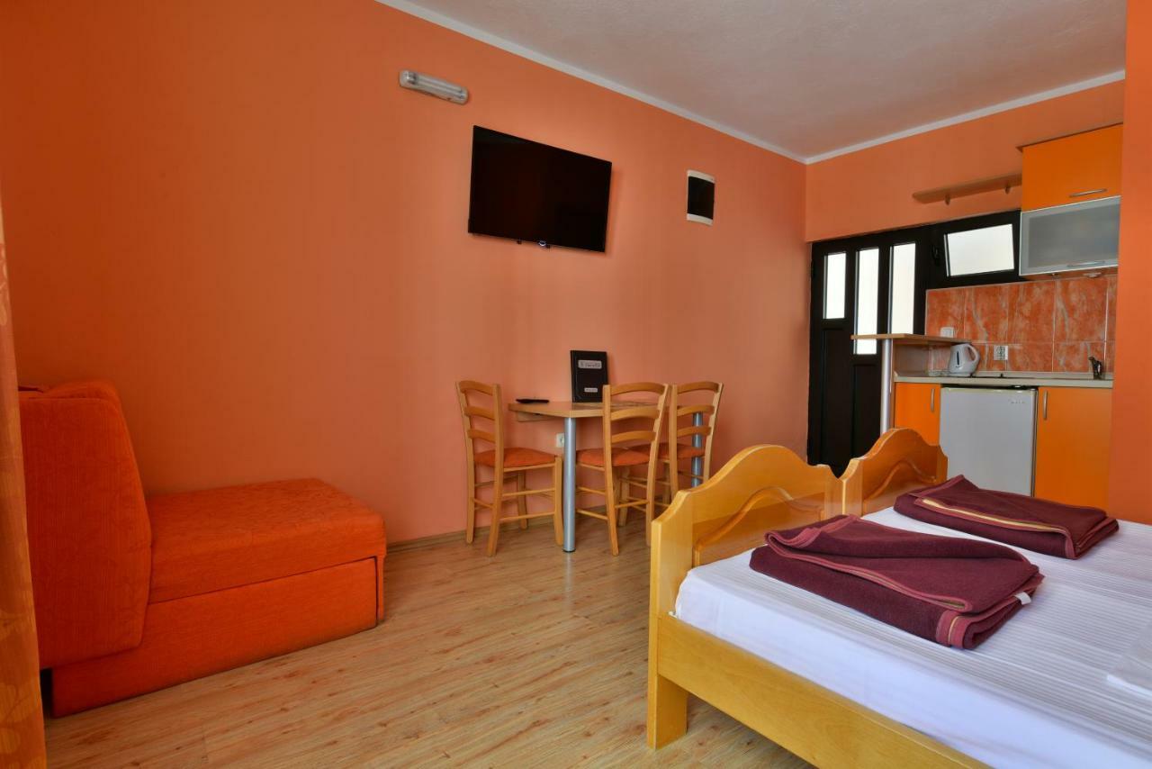 Petrovac Apartments Srzentic מראה חיצוני תמונה